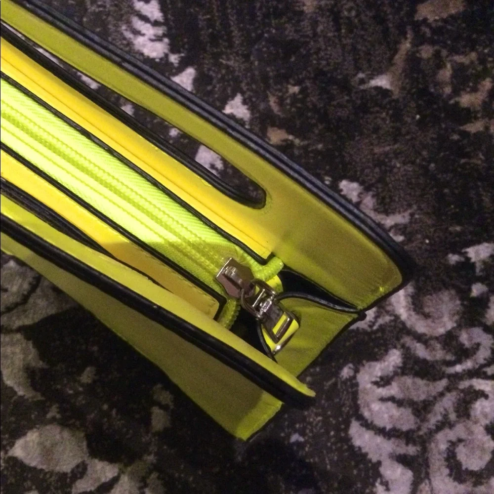 Crossbody Bag - CAUTION - Picture 2 of 2